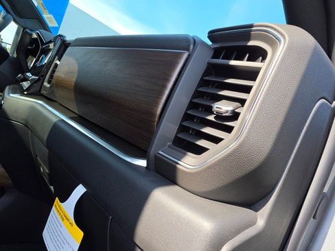 New 2026 Chevrolet Silverado 2500 High Country w/ High Country Premium Package AWD/4WD image 15