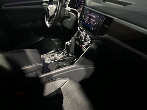 Used 2022 Volkswagen Atlas SE image 17