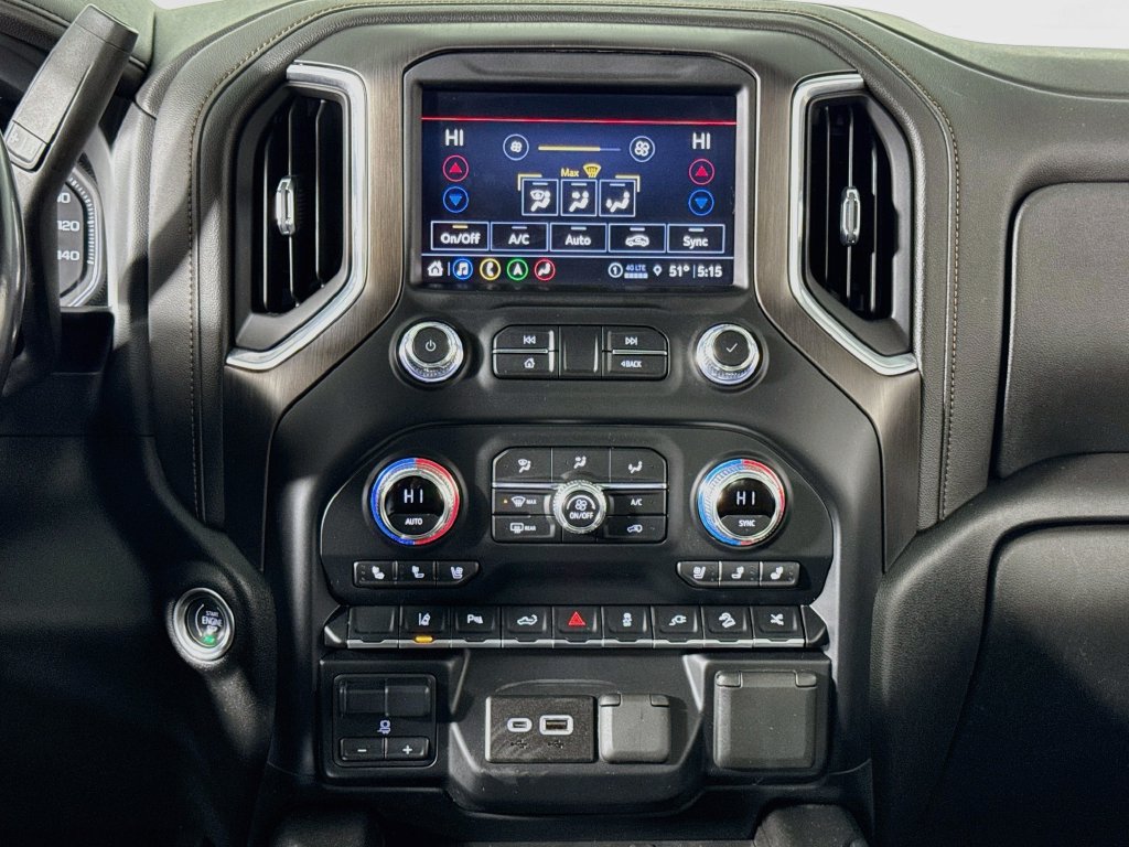 Used 2022 GMC Sierra 3500 AT4 w/ AT4 Preferred Package AWD/4WD image 12