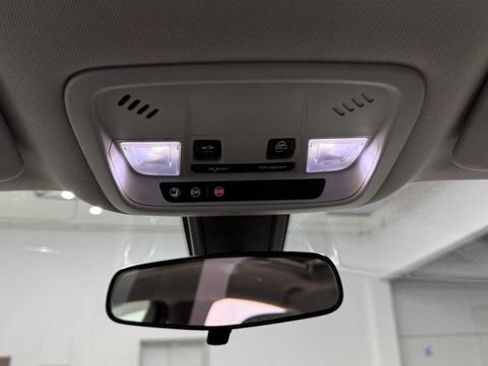 Used 2020 Chevrolet Malibu LT image 21