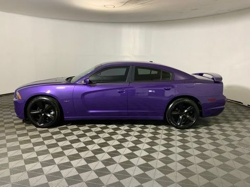 Used 2014 Dodge Charger R/T w/ Wheels & Tunes Group RWD image 11