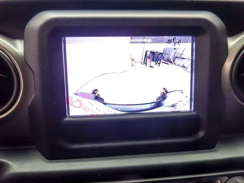 Used 2020 Jeep Wrangler Unlimited Sport S image 17