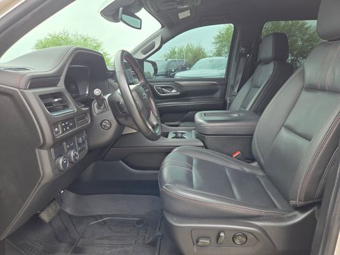 Certified 2024 Chevrolet Suburban RST w/ Sport Performance Package RWD image 9