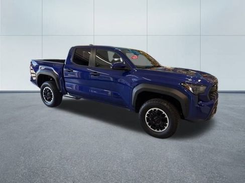 Used 2024 Toyota Tacoma TRD Sport image 9