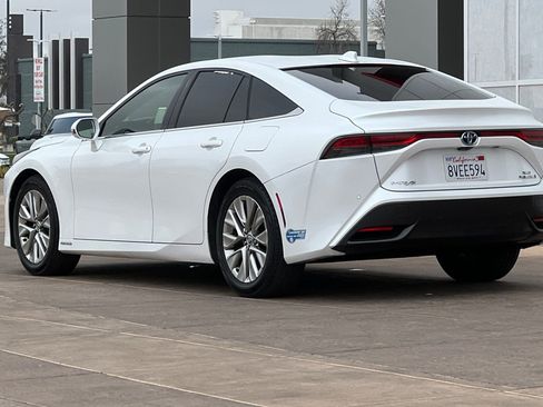 Certified 2021 Toyota Mirai XLE w/ Advanced Technology Package image 7