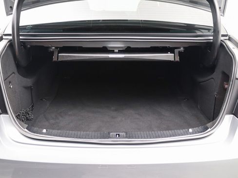Used 2013 Mercedes-Benz E 350 Sedan image 31