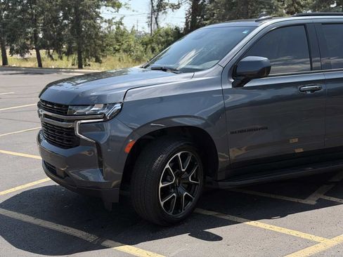 Used 2021 Chevrolet Suburban RST AWD/4WD image 9
