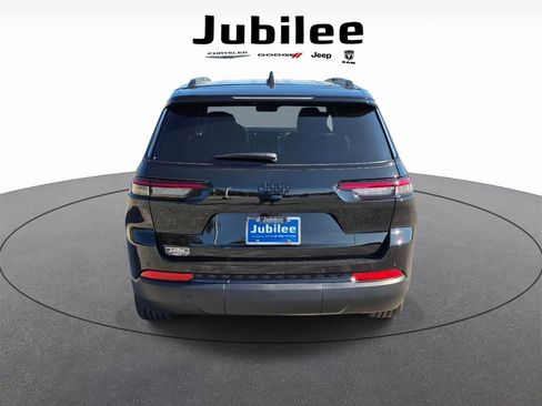 New 2025 Jeep Grand Cherokee L Altitude image 3