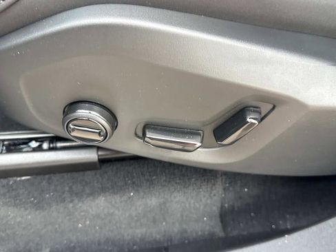 New 2026 Volvo XC90 B6 Plus w/ Protection Package Premier image 19