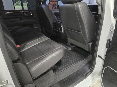 Used 2024 Chevrolet Silverado 3500 LTZ w/ LTZ Plus Package AWD/4WD image 16
