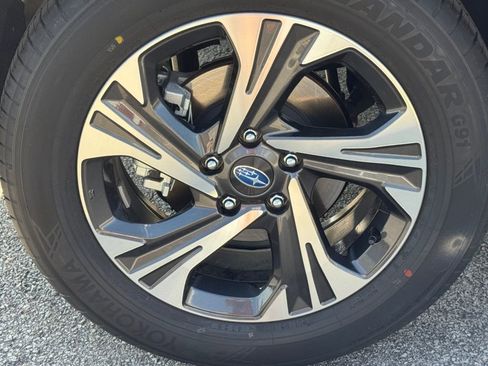 Used 2026 Subaru Crosstrek 2.0i Premium image 9