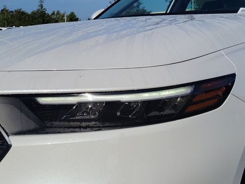Used 2024 Honda Accord EX image 10