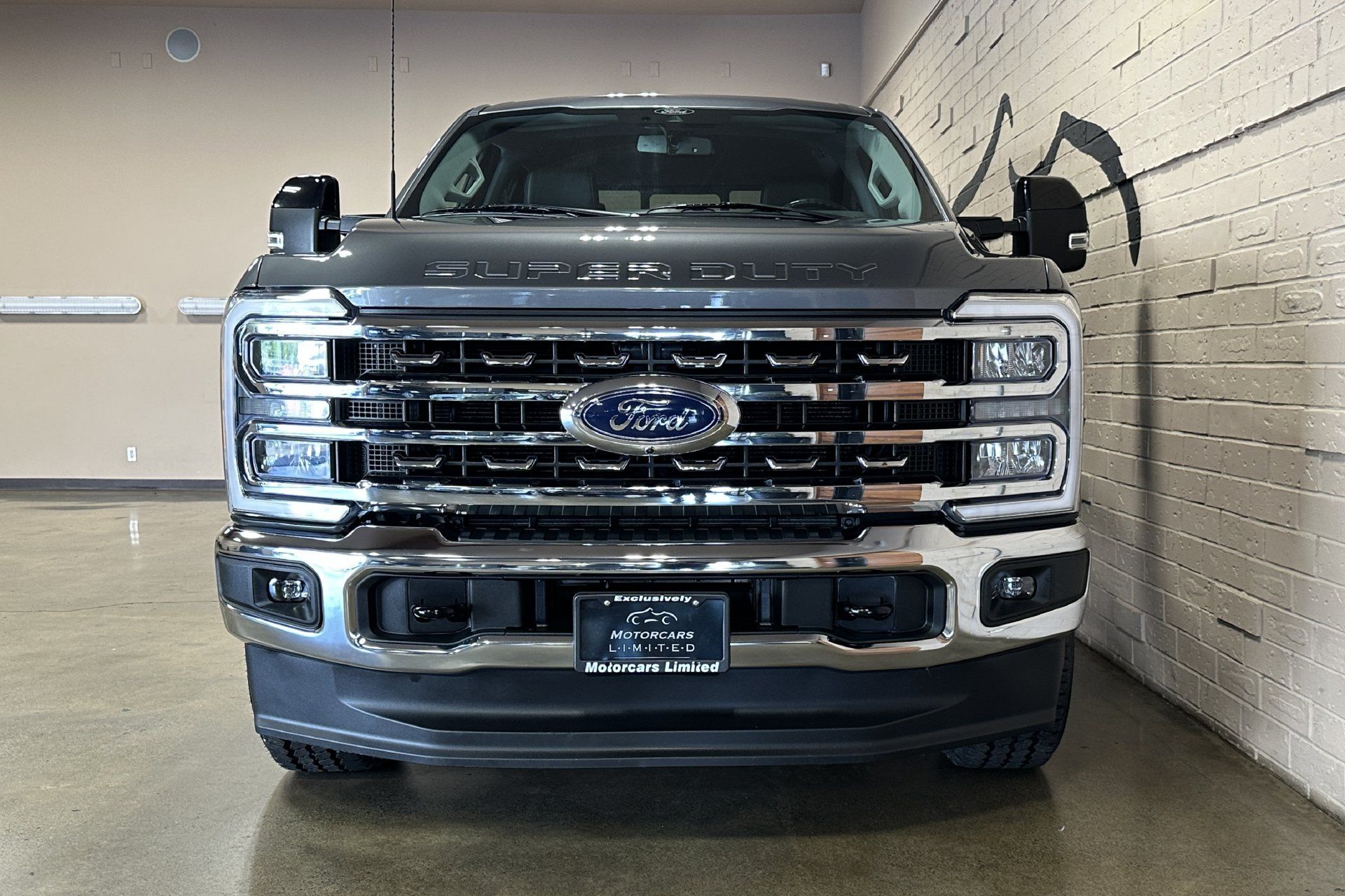 Used 2024 Ford F350 Lariat AWD/4WD image 9