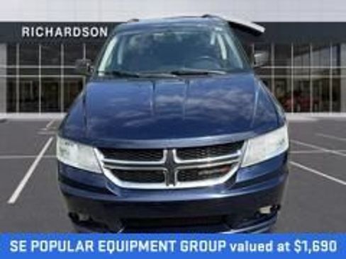 Used 2020 Dodge Journey SE w/ SE Popular Equipment Group FWD image 2