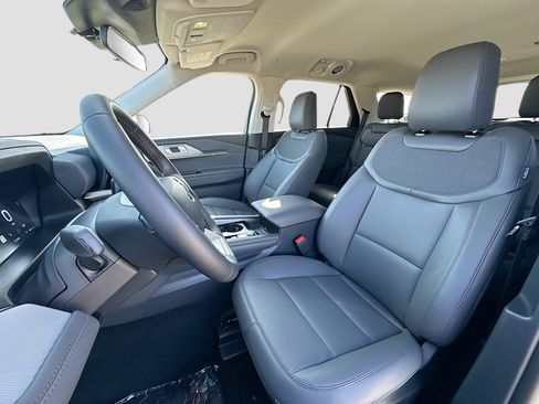 New 2026 Ford Explorer Active image 15