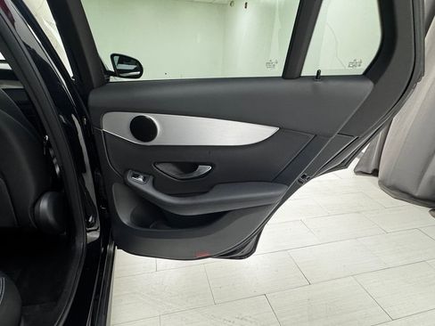 Used 2019 Mercedes-Benz GLC 300 4MATIC image 15