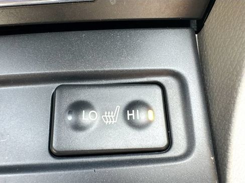 Used 2022 Acura ILX w/ Premium Package FWD image 25