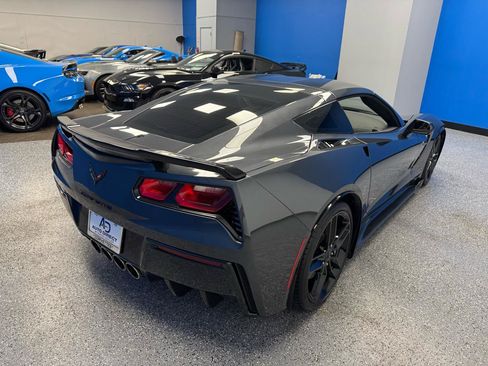 Used 2018 Chevrolet Corvette Stingray Coupe w/ Carbon Flash Badge Package RWD image 30
