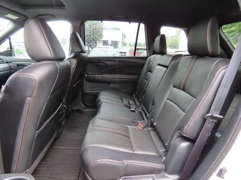 Used 2023 Honda Passport TrailSport image 13