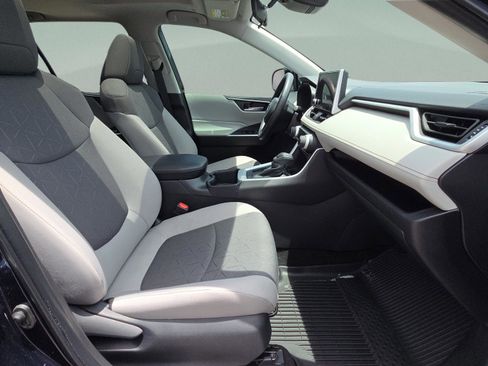 Certified 2025 Toyota RAV4 XLE w/ Convenience Package FWD image 16