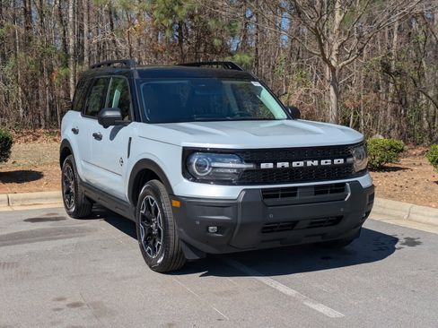 New 2026 Ford Bronco Sport Outer Banks w/ Outer Banks Tech Package+ image 2