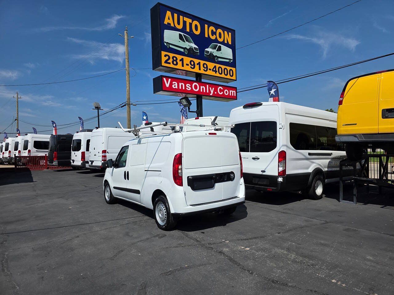 Used 2022 RAM ProMaster City Tradesman FWD image 2