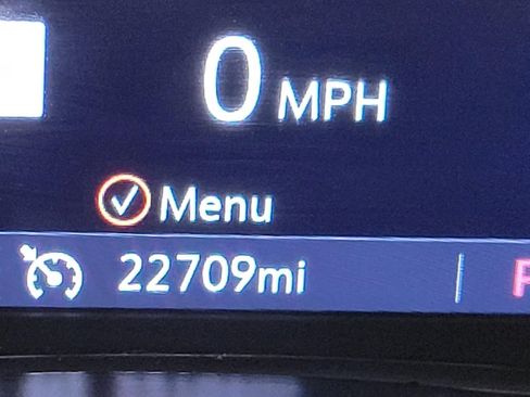 Used 2024 Chevrolet Equinox RS w/ RS Leather Package image 3