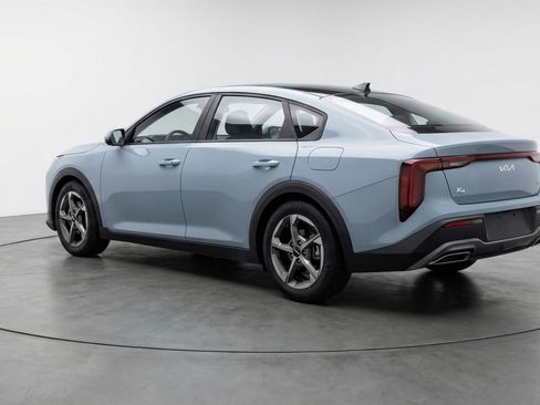 Used 2025 Kia K4 FWD image 5