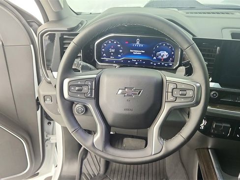 Certified 2025 Chevrolet Silverado 1500 LT Trail Boss w/ Convenience Package II image 18