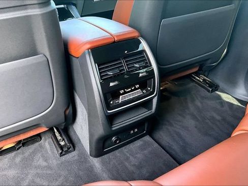 Used 2021 BMW X7 M50i AWD/4WD image 13