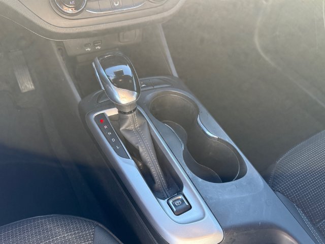 Used 2025 Buick Envista Preferred FWD image 19