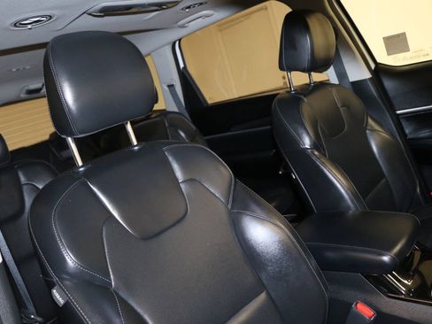 Used 2020 Kia Telluride S FWD image 83