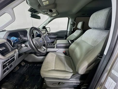 Used 2022 Ford F150 XLT w/ Equipment Group 302A High image 15