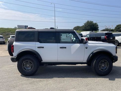New 2025 Ford Bronco Big Bend w/ Matte Film Protection Package image 2