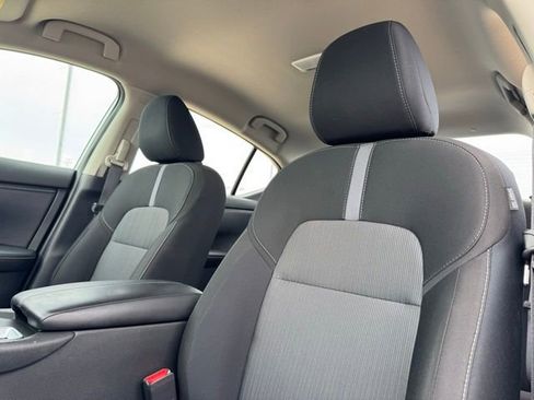 Used 2022 Nissan Sentra SV w/ Trunk Package image 13