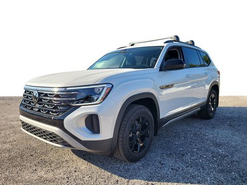 New 2026 Volkswagen Atlas Peak Edition AWD/4WD image 4