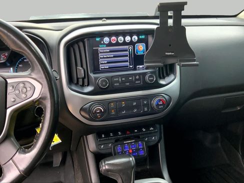 Used 2018 Chevrolet Colorado ZR2 w/ ZR2 Dusk Special Edition AWD/4WD image 7