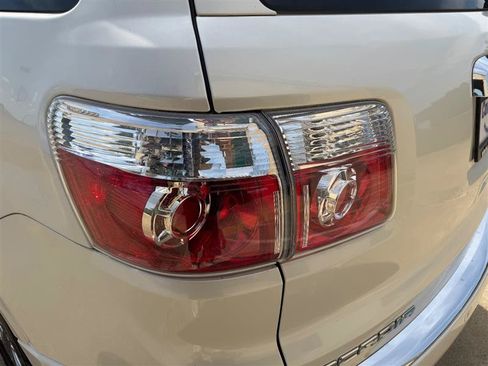 Used 2012 GMC Acadia Denali AWD/4WD image 19