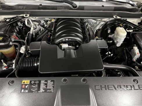 Used 2015 Chevrolet Suburban LTZ AWD/4WD image 43