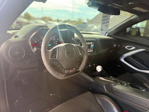 Used 2018 Chevrolet Camaro SS image 36
