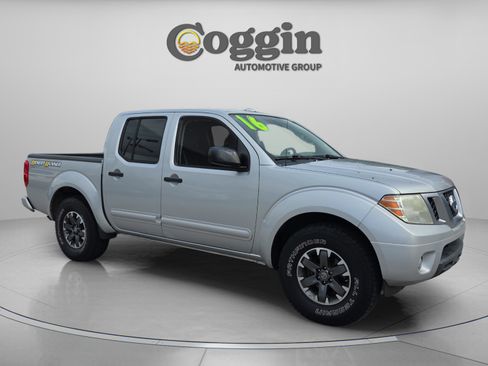 Used 2015 Nissan Frontier Desert Runner RWD image 7