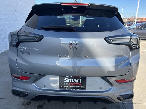 Used 2025 Buick Encore GX Avenir w/ Avenir Technology Package image 5