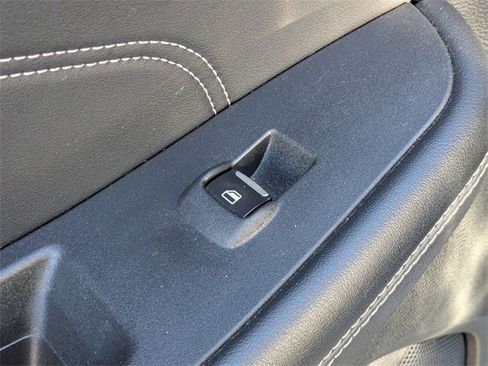 Used 2023 Ford Edge Titanium image 24