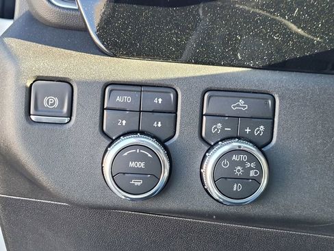 New 2026 GMC Sierra 1500 Elevation w/ Preferred Package AWD/4WD image 23
