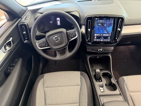 New 2026 Volvo XC40 B5 Core w/ Protection Package image 13