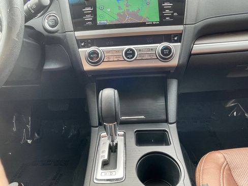 Used 2017 Subaru Outback 2.5i Touring w/ Popular Package #5A image 16