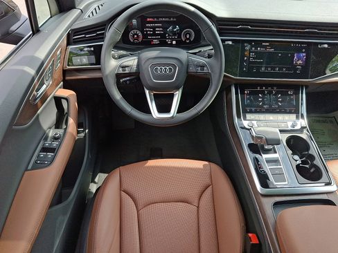 Used 2025 Audi Q7 2.0T Premium Plus w/ Premium Plus Package AWD/4WD image 11