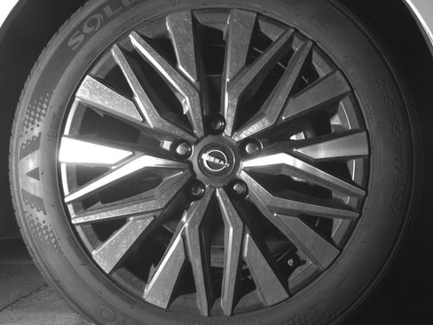 Used 2025 Nissan Altima 2.5 SV image 13