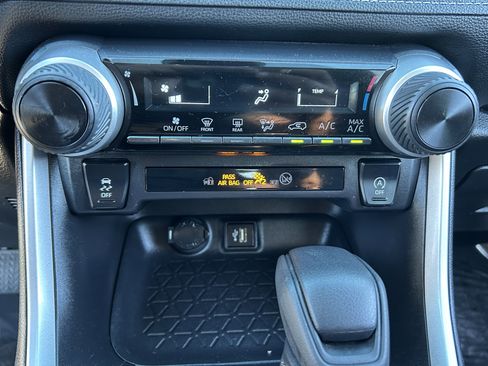 Used 2024 Toyota RAV4 LE image 26