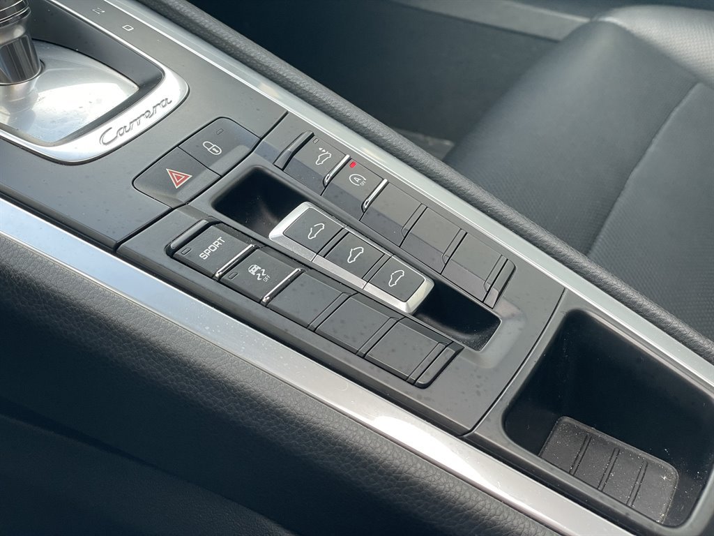 Used 2014 Porsche 911 Carrera image 28